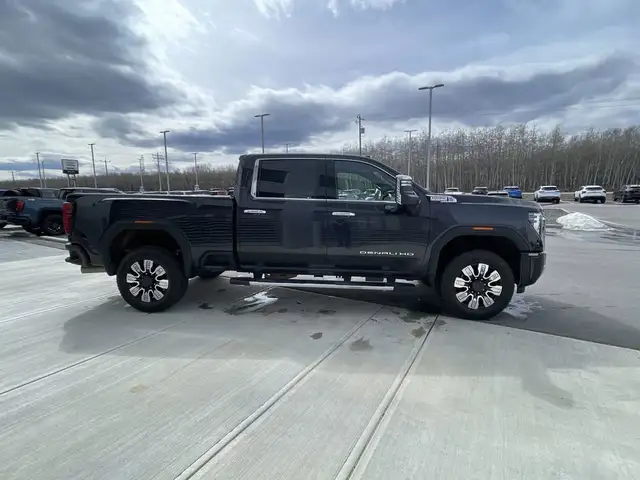 2025 GMC Sierra 2500HD Denali - Photo 10