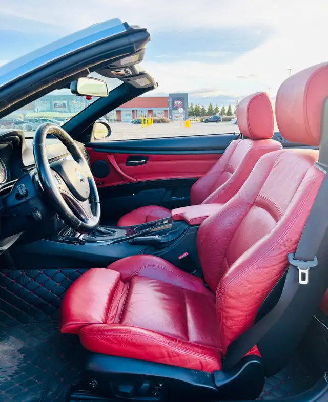BMW 328i Cabriolet M Package | Red Interior | 110k km | Impeccab - Photo 4