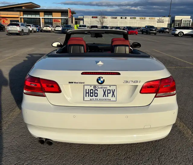 BMW 328i Cabriolet M Package | Red Interior | 110k km | Impeccab - Photo 6
