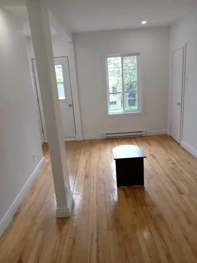 Beau 4 1/2 RÉNOVÉ | 1er étage d'un duplex | CDN-NDG - Photo 7