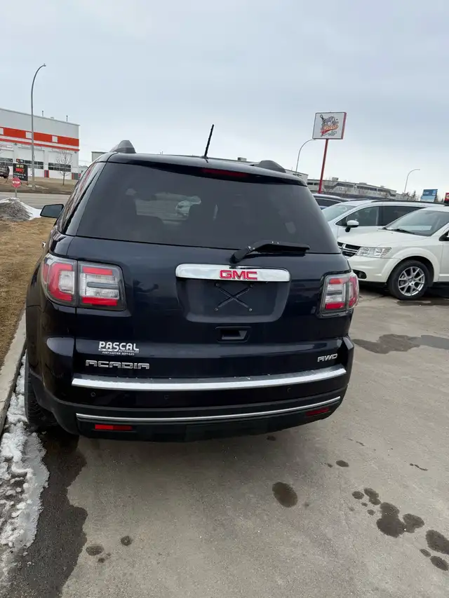 2015 GMC Acadia AWD - Photo 6