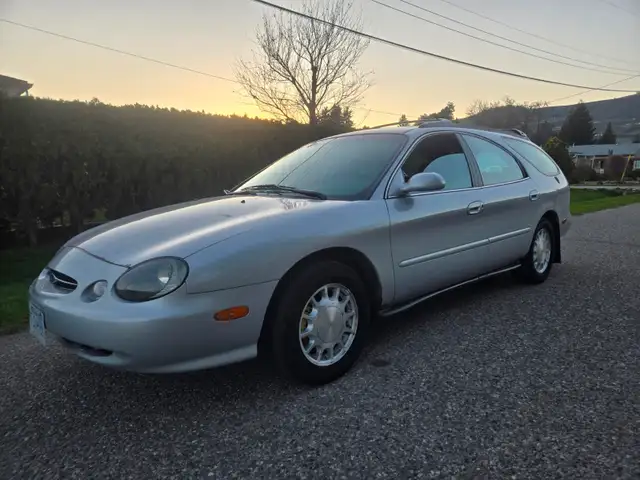 1999 FORD TAURUS SE STATION WAGON SAME OWNER SINCE 2003 EXCELLEN - Photo 4