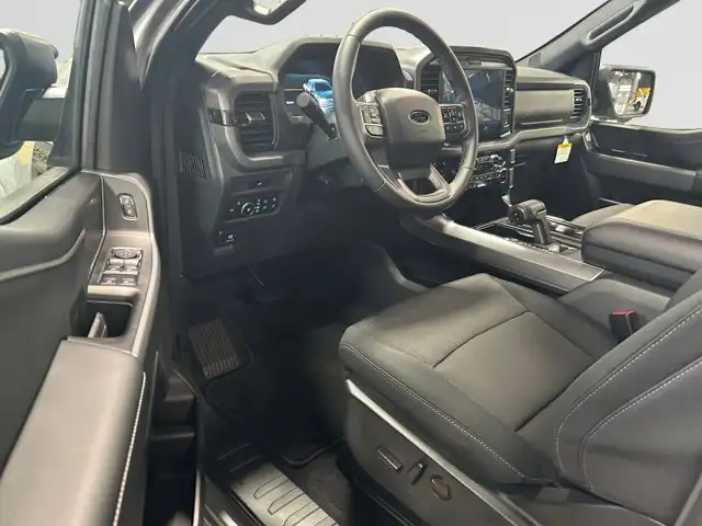 2026 Ford F-150 XLT - Photo 13