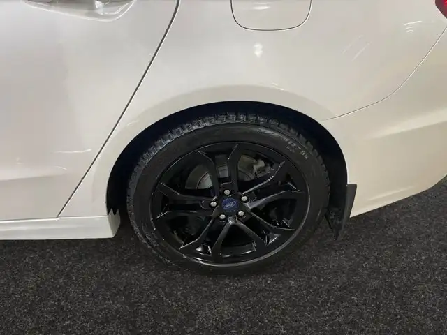 2020 Ford Fusion SE New Arrival - Photo 9