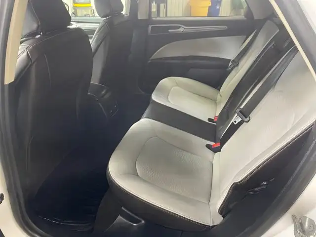 2020 Ford Fusion SE New Arrival - Photo 16