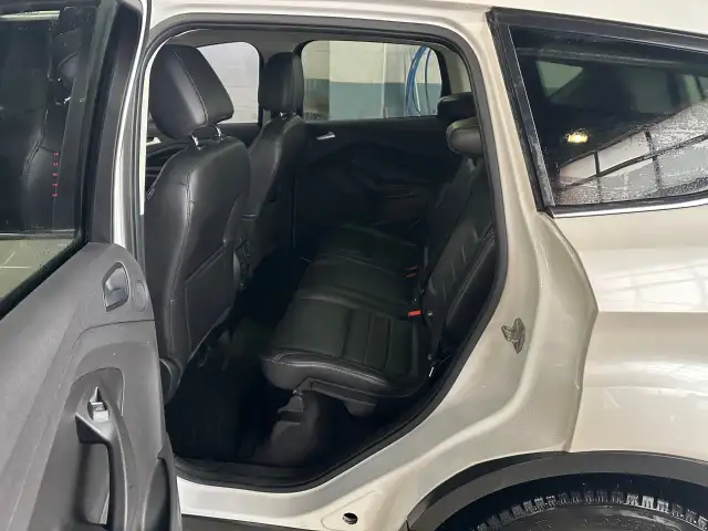 2016 Ford Escape - Photo 8