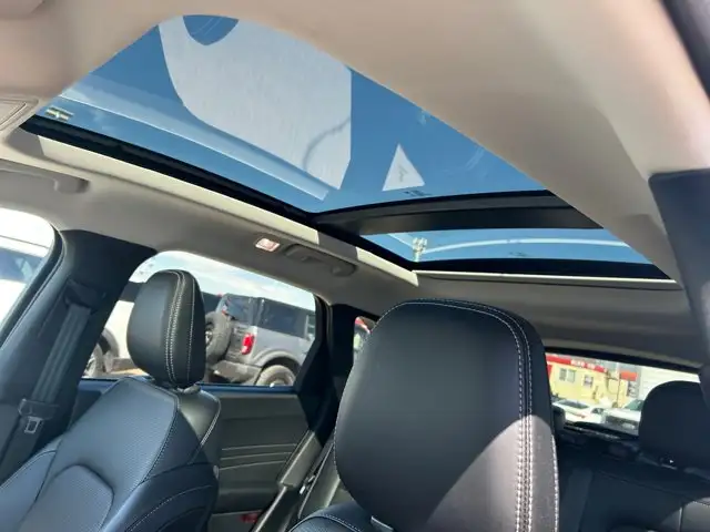 2025 Ford Escape PLATINUM EcoBoost™ AWD New Arrival - Photo 18