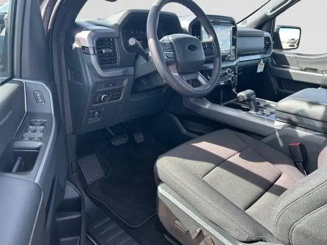 2026 Ford F-150 XLT - Photo 13