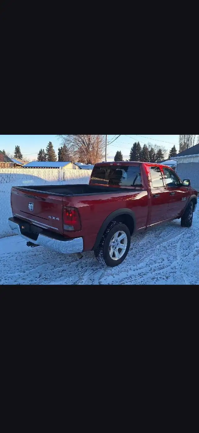 2013 Ram 1500 4x4 – One Owner – Newer Engine – MINT - Photo 3