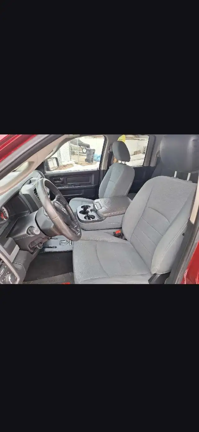 2013 Ram 1500 4x4 – One Owner – Newer Engine – MINT - Photo 10