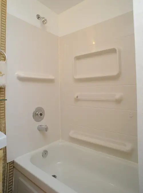 Large bsmt. room with own kitchen & bathroom. Finch/Warden - Photo 8