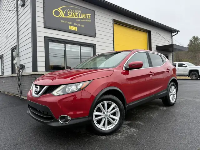 2017 Nissan Qashqai SV  AWD  99 083 kms