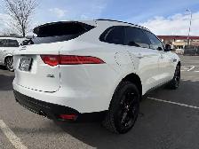 2017 Jaguar F-PACE 35t Prestige - Photo 5