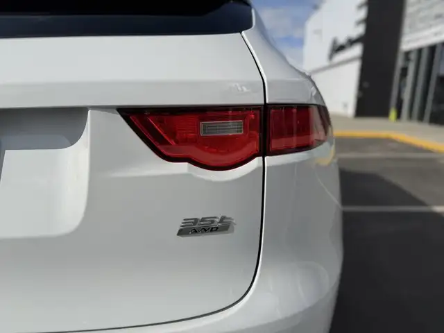 2017 Jaguar F-PACE 35t Prestige - Photo 19
