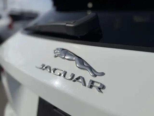 2017 Jaguar F-PACE 35t Prestige - Photo 21