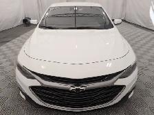 2024 Chevrolet Malibu - Photo 2