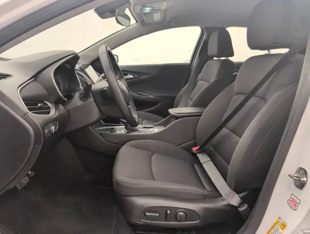 2024 Chevrolet Malibu - Photo 12