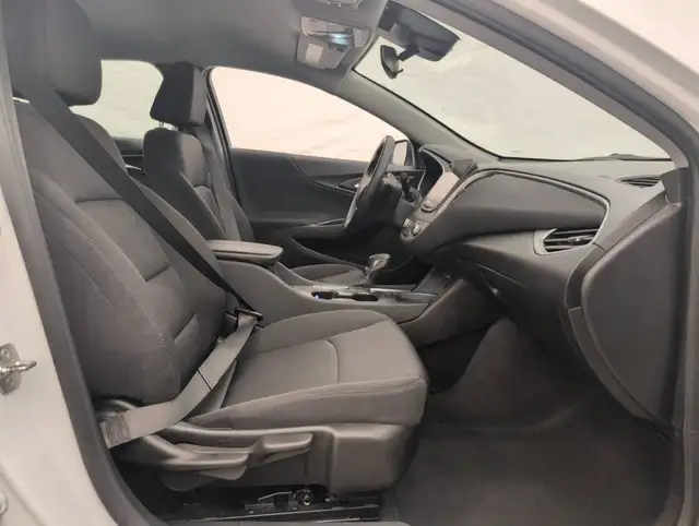 2024 Chevrolet Malibu - Photo 14
