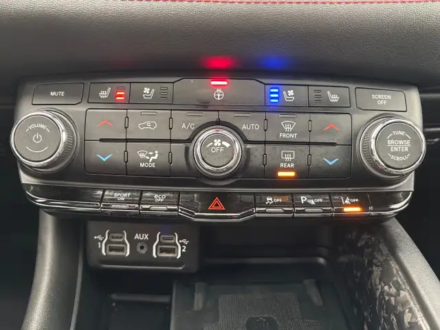 2024 Dodge Durango - Photo 18