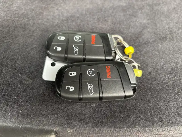 2024 Dodge Durango - Photo 25