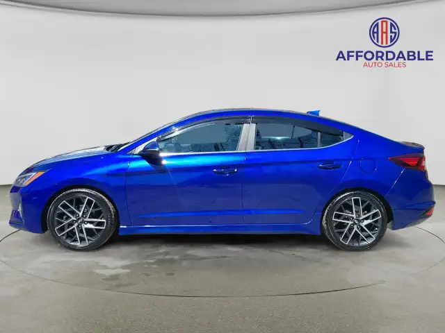 2019 Hyundai Elantra Sport - Photo 2