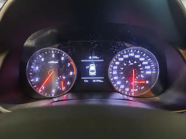 2019 Hyundai Elantra Sport - Photo 14