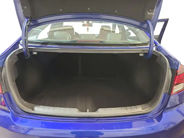 2019 Hyundai Elantra Sport - Photo 18