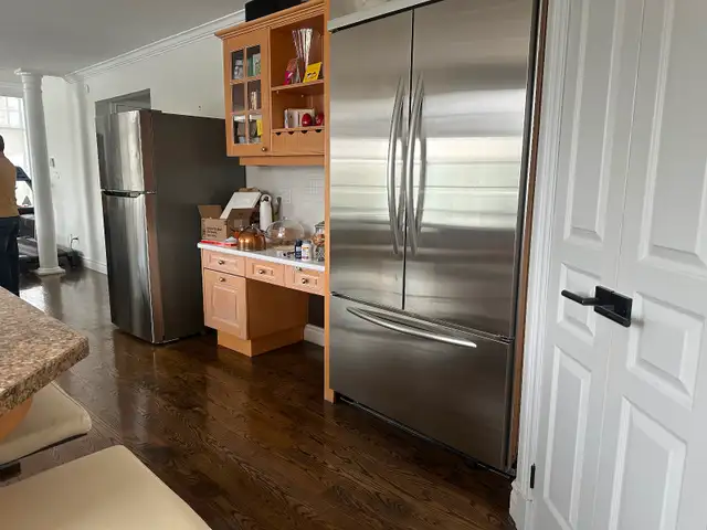 Kitchen Island and all kitchen cabinets - Photo 3