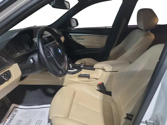 2018 BMW 3 Series 330i xDrive - Photo 10