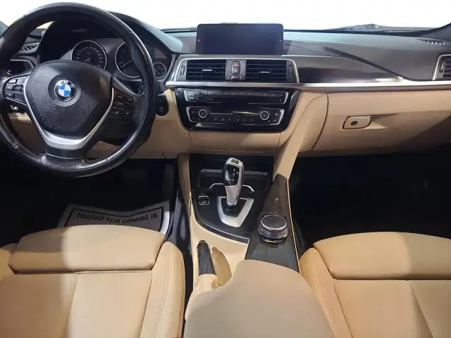 2018 BMW 3 Series 330i xDrive - Photo 12
