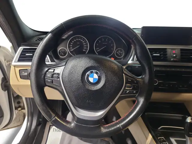 2018 BMW 3 Series 330i xDrive - Photo 13