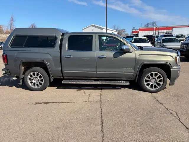 2017 GMC Sierra 1500 Denali - Leather Seats - $301 B/W - Photo 4