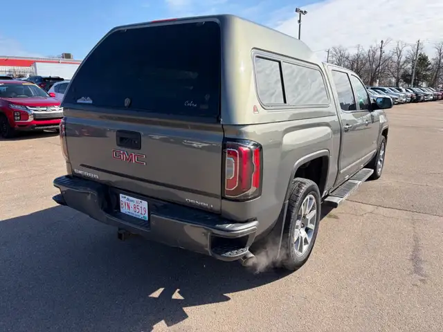 2017 GMC Sierra 1500 Denali - Leather Seats - $301 B/W - Photo 5