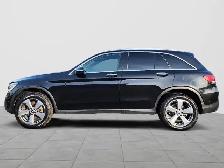 2022 Mercedes-Benz GLC 300 AWD | Apple CarPlay | Panoramic Su... - Photo 7