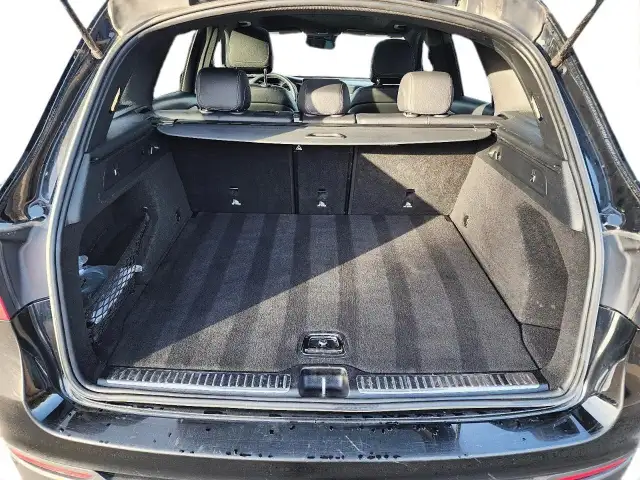 2022 Mercedes-Benz GLC 300 AWD | Apple CarPlay | Panoramic Su... - Photo 8