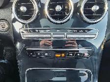 2022 Mercedes-Benz GLC 300 AWD | Apple CarPlay | Panoramic Su... - Photo 13