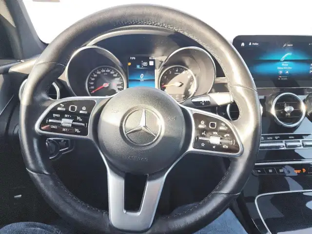 2022 Mercedes-Benz GLC 300 AWD | Apple CarPlay | Panoramic Su... - Photo 15