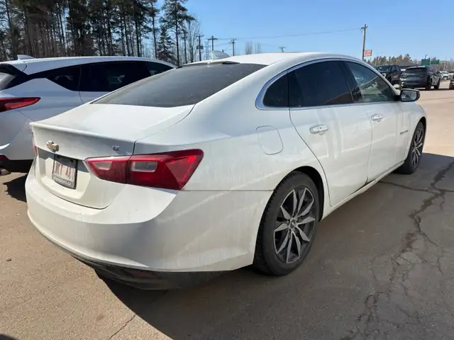 2016 Chevrolet Malibu LT - Leather Seats - $178 B/W - Photo 4