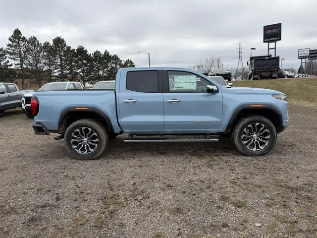 2026 GMC Canyon Denali - Leather Seats - Sunroof - $484 B/W - Photo 4