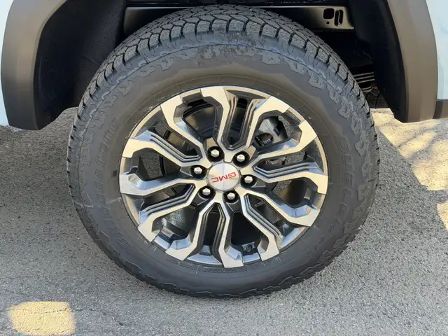 2026 GMC Canyon Denali - Leather Seats - Sunroof - $484 B/W - Photo 9