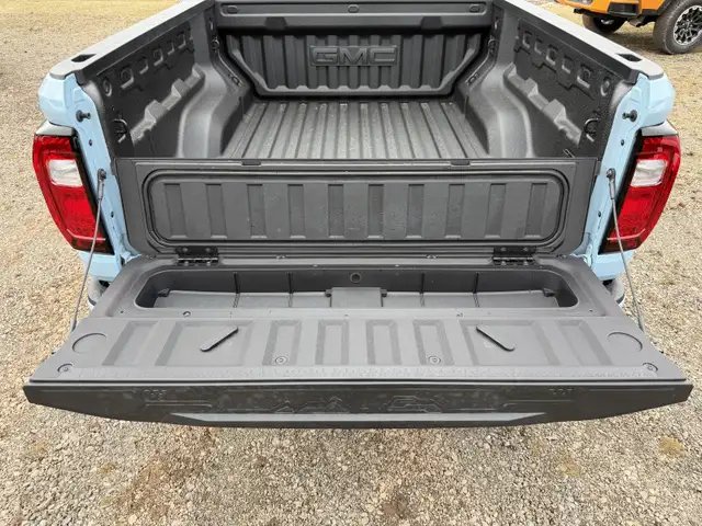 2026 GMC Canyon Denali - Leather Seats - Sunroof - $484 B/W - Photo 11