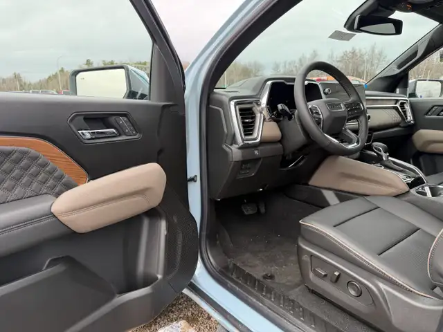 2026 GMC Canyon Denali - Leather Seats - Sunroof - $484 B/W - Photo 12