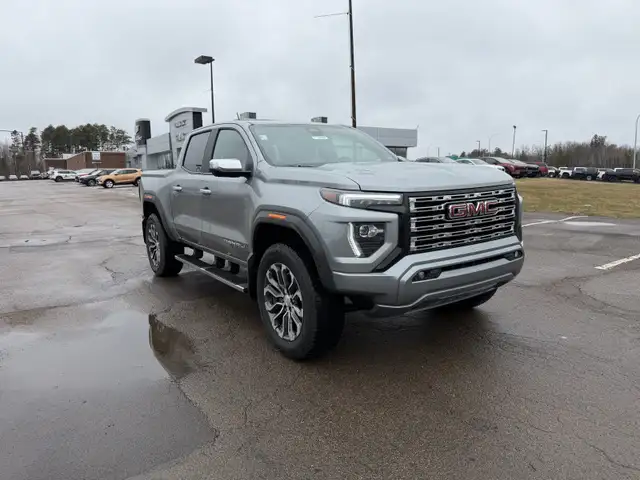 2026 GMC Canyon Denali - Leather Seats - Sunroof - $482 B/W - Photo 2