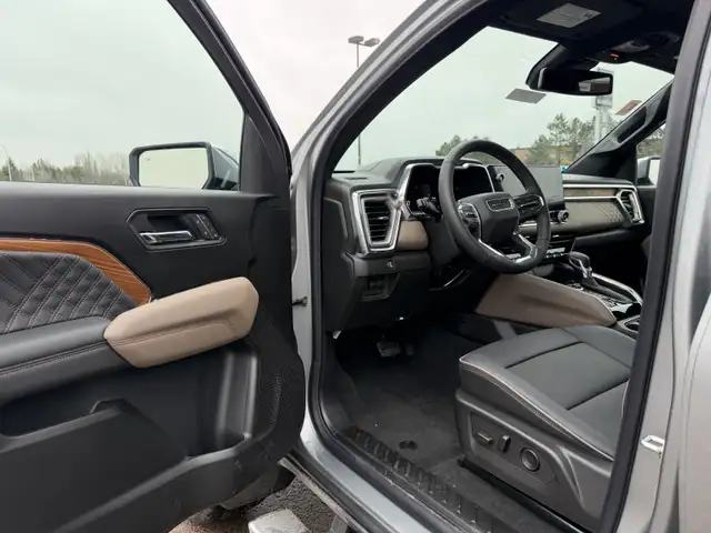 2026 GMC Canyon Denali - Leather Seats - Sunroof - $482 B/W - Photo 7