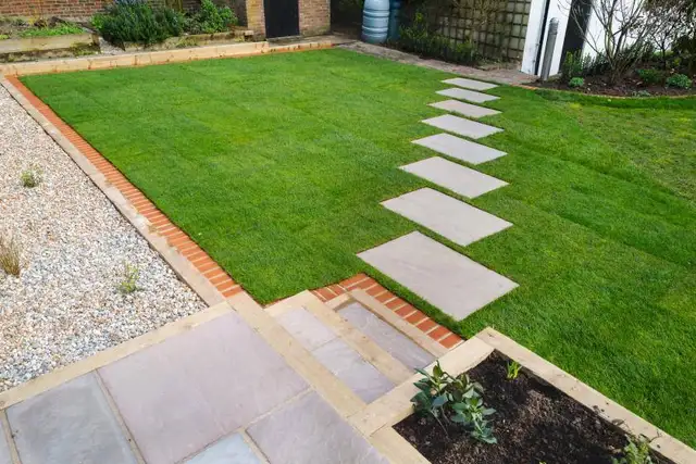 Landscaper, Paving Stones, Artificial Turf, Sod - Photo 8