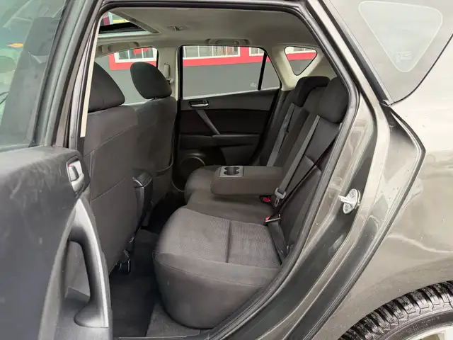 2010 Mazda Mazda3 4dr HB Sport Auto GS, Reliable, Fuel Efficient - Photo 12