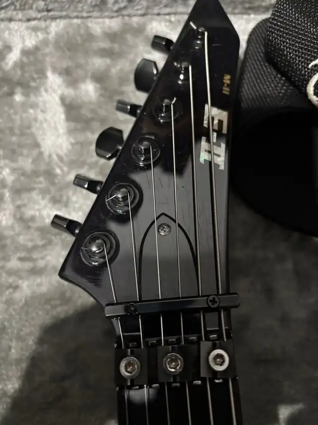 ESP E2 M2 See Through black gauchère lefty - Photo 5