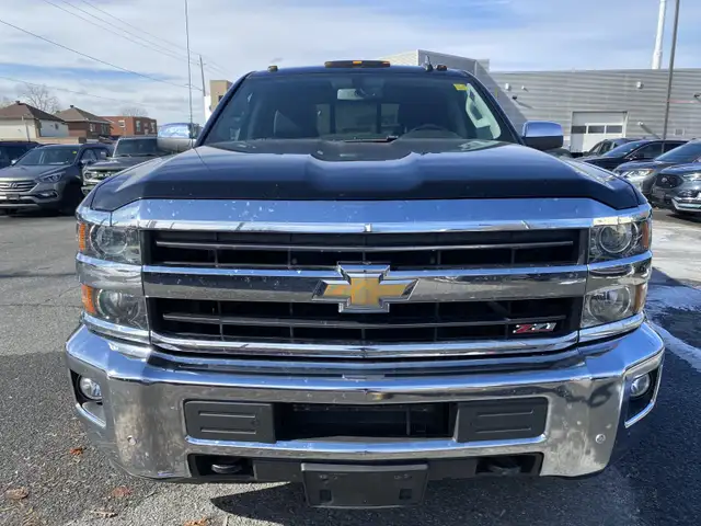 2018 Chevrolet Silverado 2500HD LTZ - Photo 8