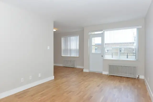 renovated one bedroom, broadview and mortimer - ID 2032 - Photo 7