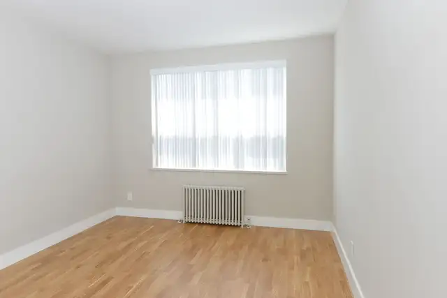 renovated one bedroom, broadview and mortimer - ID 2032 - Photo 9